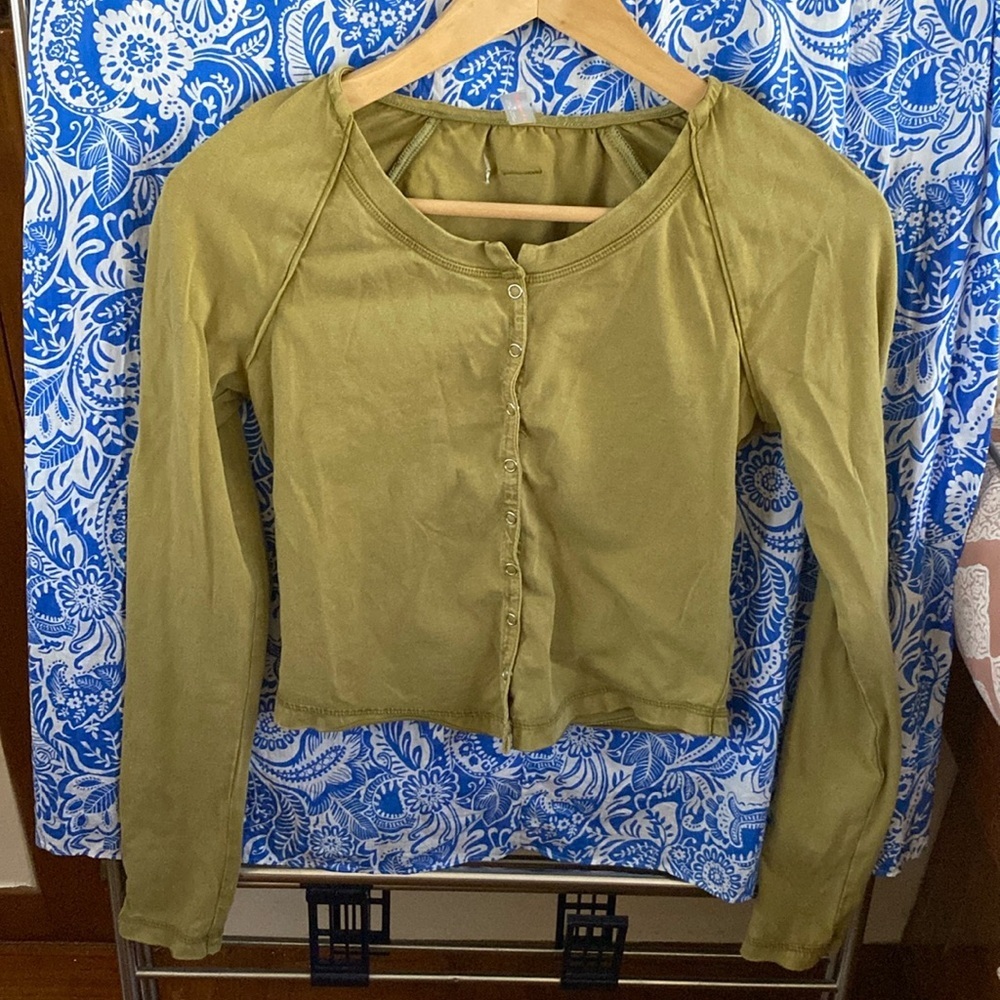 Free People chartreuse button-down jersey top size XS